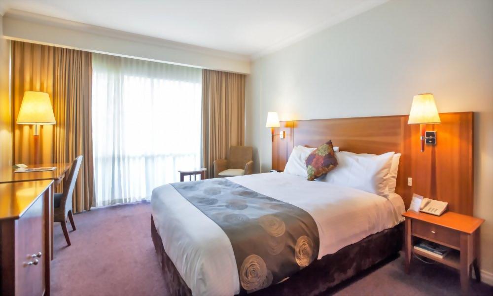 Century Inn Traralgon - Classic Queen Room